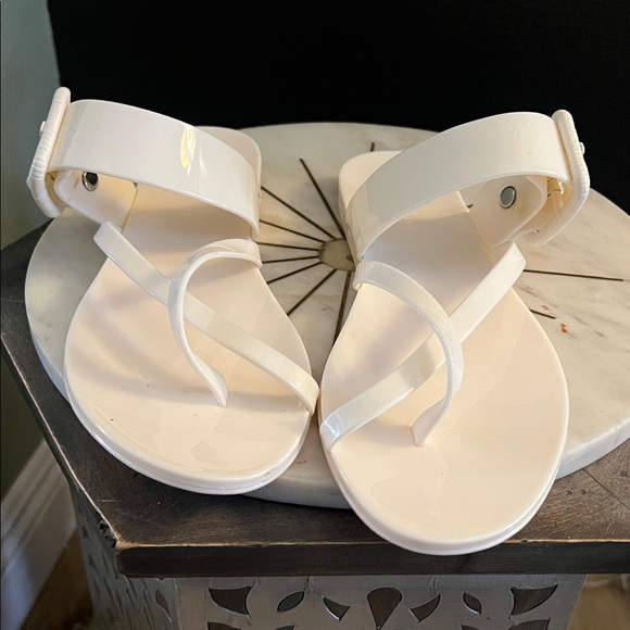 🛑 1 hour sale. Veronica Beard, size 8, off-white Sandals w/ Buckle, like new - Picture 5 of 11